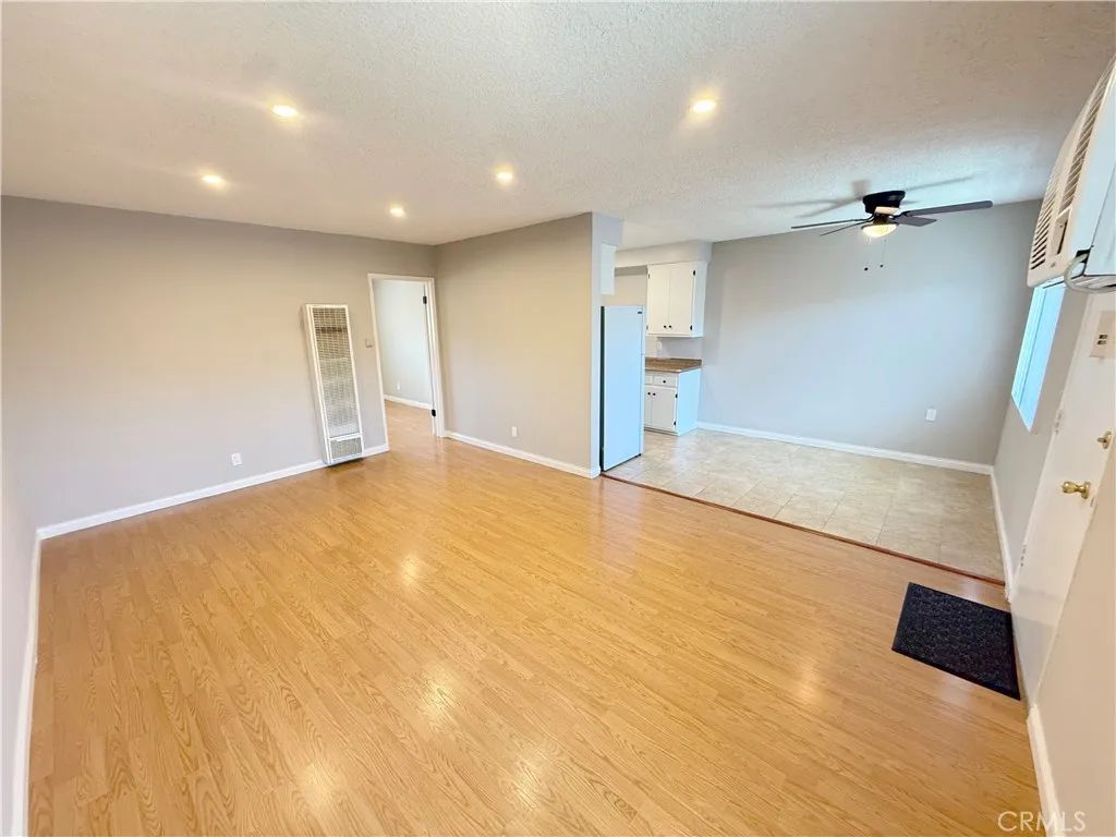 2306 Mira Vista Avenue 17, Montrose, CA 91020