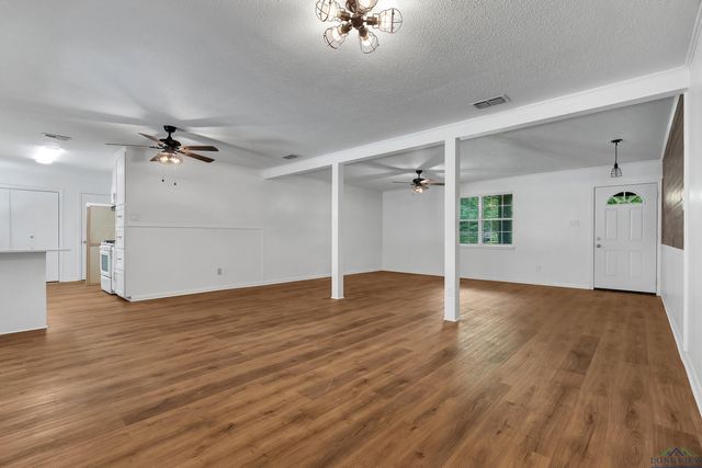 2600 Tryon Rd, Longview, TX 75605