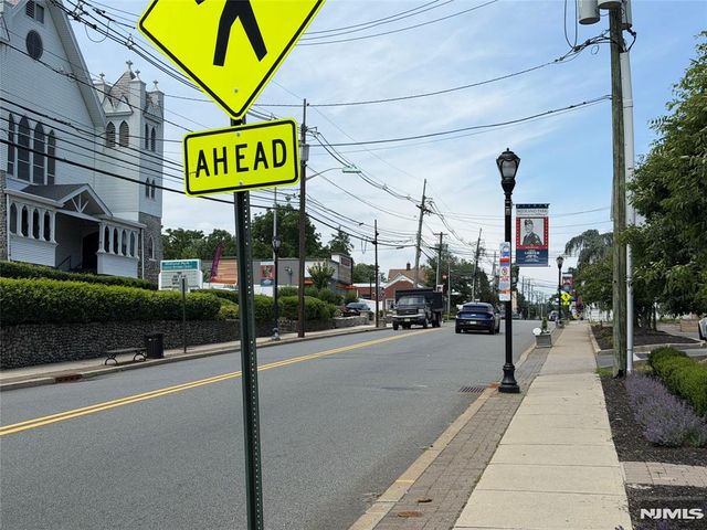 184 Godwin, Midland Park, NJ 07432