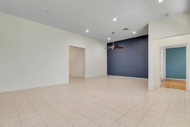 165 Via Veracruz, Jupiter, FL 33458