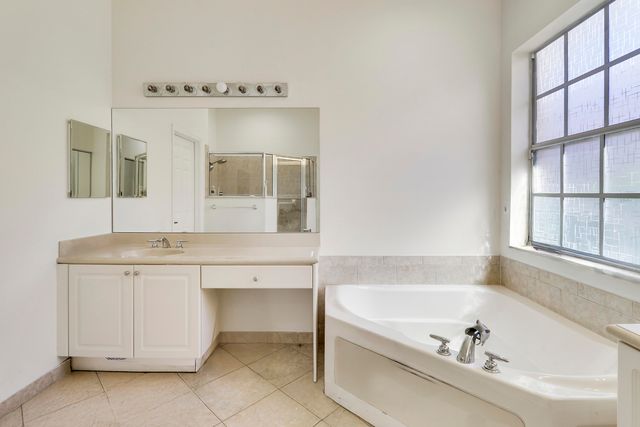 165 Via Veracruz, Jupiter, FL 33458