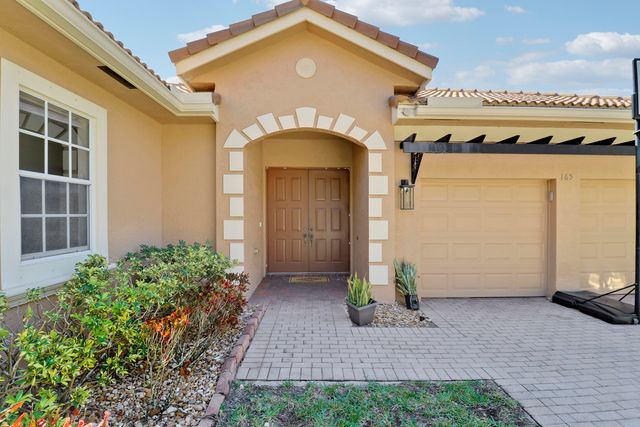 165 Via Veracruz, Jupiter, FL 33458