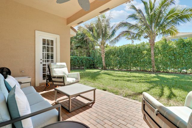 165 Via Veracruz, Jupiter, FL 33458