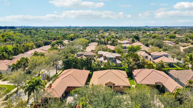 165 Via Veracruz, Jupiter, FL 33458