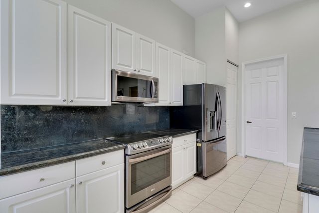 165 Via Veracruz, Jupiter, FL 33458