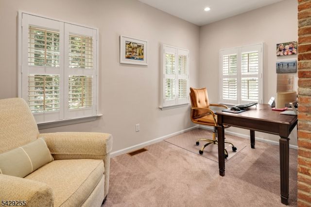 6 Hillside Ave, Madison Boro, NJ 07940
