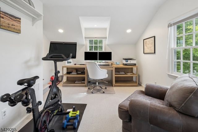6 Hillside Ave, Madison Boro, NJ 07940