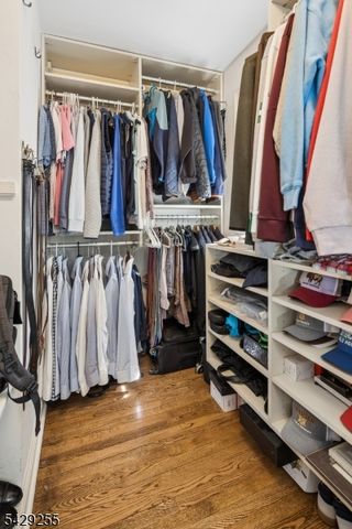 6 Hillside Ave, Madison Boro, NJ 07940