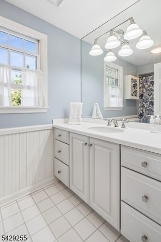 6 Hillside Ave, Madison Boro, NJ 07940