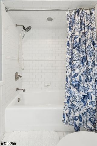 6 Hillside Ave, Madison Boro, NJ 07940