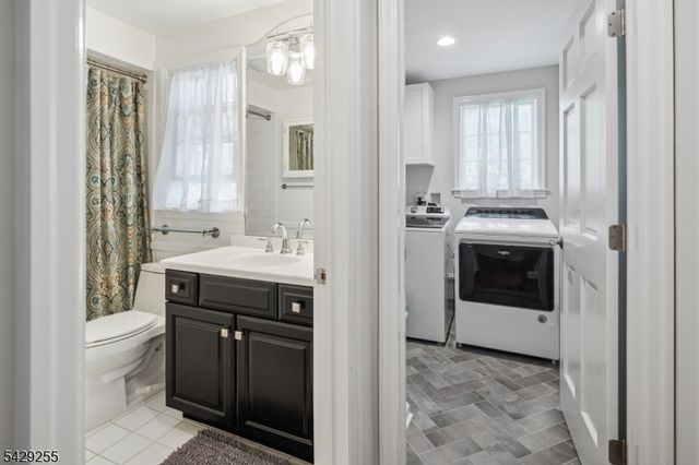 6 Hillside Ave, Madison Boro, NJ 07940
