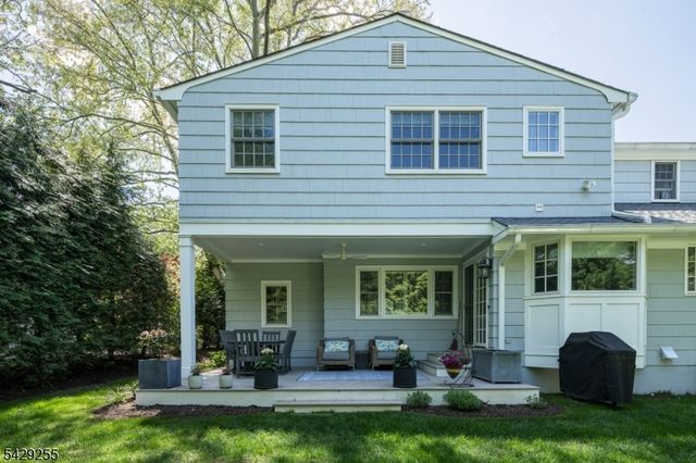 6 Hillside Ave, Madison Boro, NJ 07940