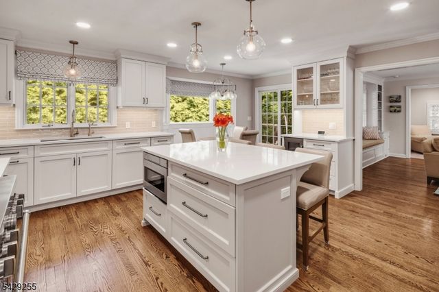 6 Hillside Ave, Madison Boro, NJ 07940