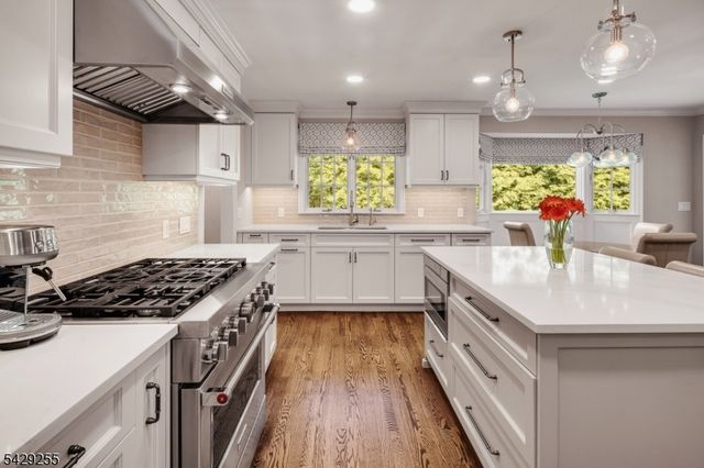 6 Hillside Ave, Madison Boro, NJ 07940