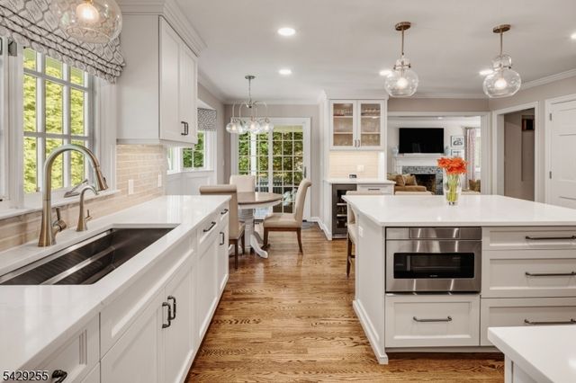 6 Hillside Ave, Madison Boro, NJ 07940
