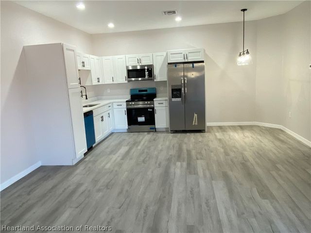6923 Mexican Hat Drive, Sebring, FL 33870