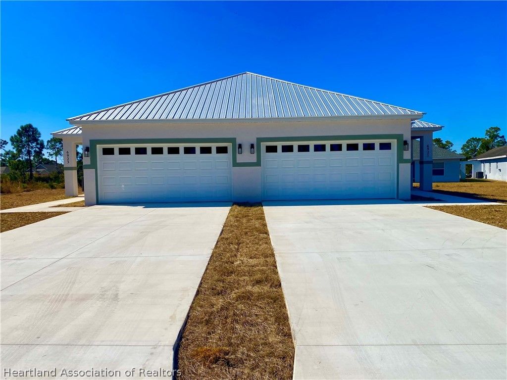 6923 Mexican Hat Drive, Sebring, FL 33870