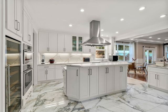 125 Union St, Natick, MA 01760