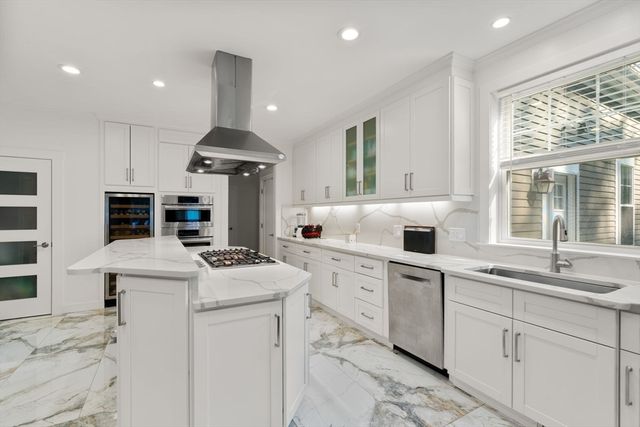 125 Union St, Natick, MA 01760