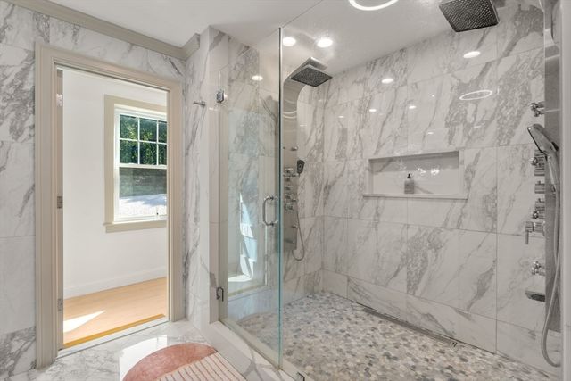 125 Union St, Natick, MA 01760