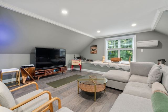 125 Union St, Natick, MA 01760
