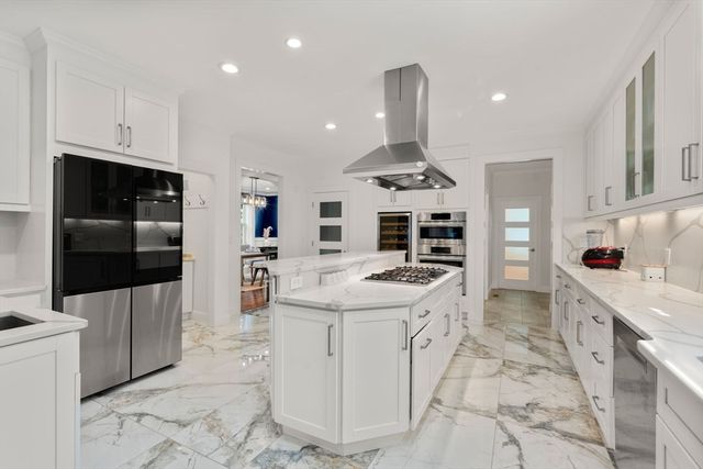 125 Union St, Natick, MA 01760