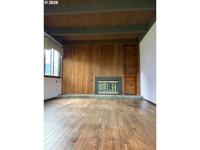 12380 Sw MCKAY Ct, Beaverton, OR 97008