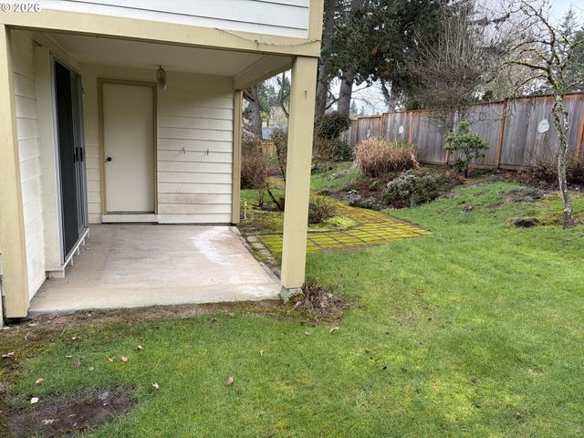 12380 Sw MCKAY Ct, Beaverton, OR 97008