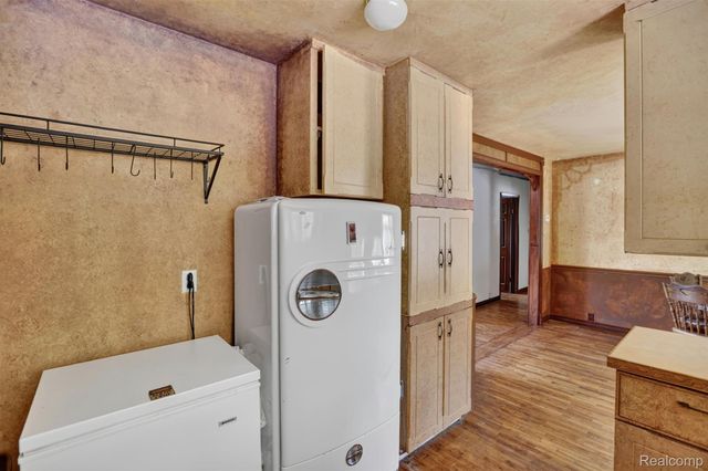 1279 E Burnside Road, Deerfield Township, MI 48461