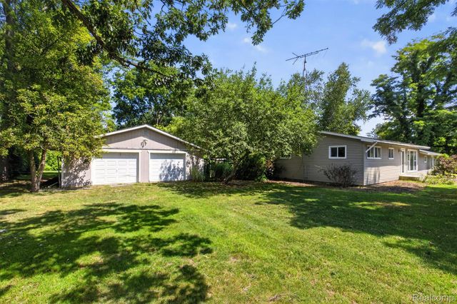 1279 E Burnside Road, Deerfield Township, MI 48461