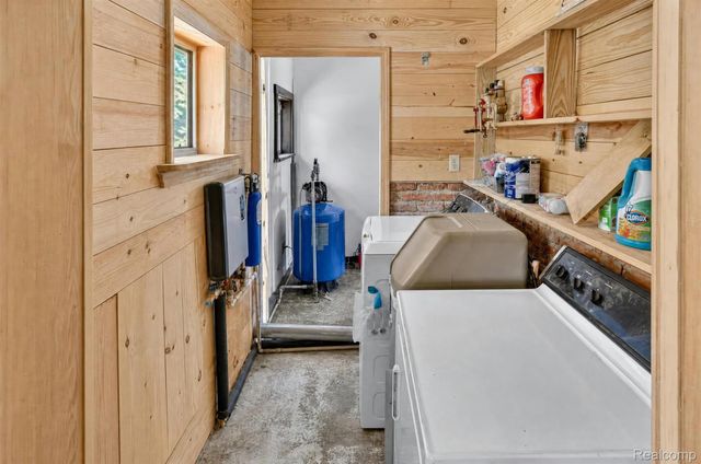 1279 E Burnside Road, Deerfield Township, MI 48461