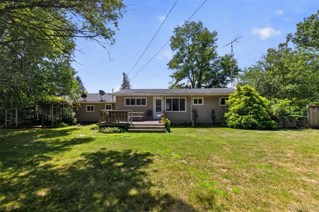 1279 E Burnside Road, Deerfield Township, MI 48461