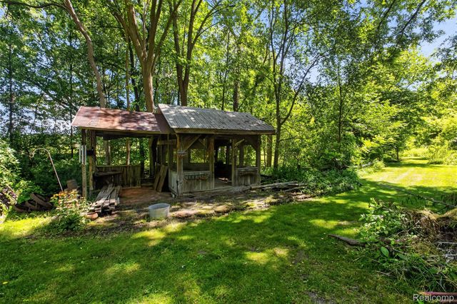 1279 E Burnside Road, Deerfield Township, MI 48461