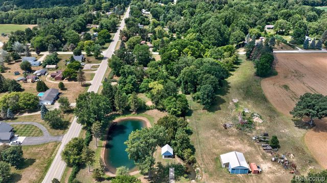 1279 E Burnside Road, Deerfield Township, MI 48461