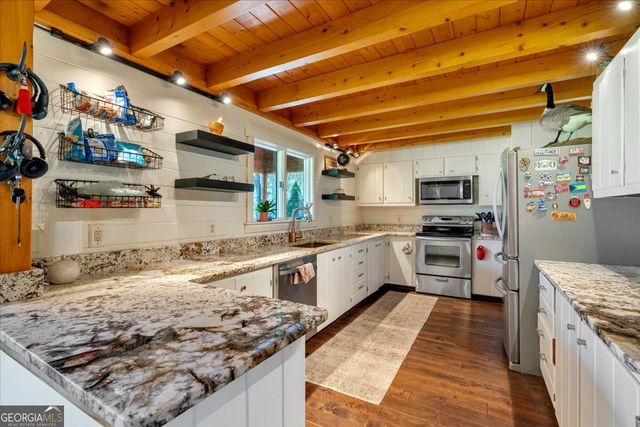 179 Hogan Road, Brooks, GA 30205