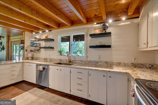 179 Hogan Road, Brooks, GA 30205