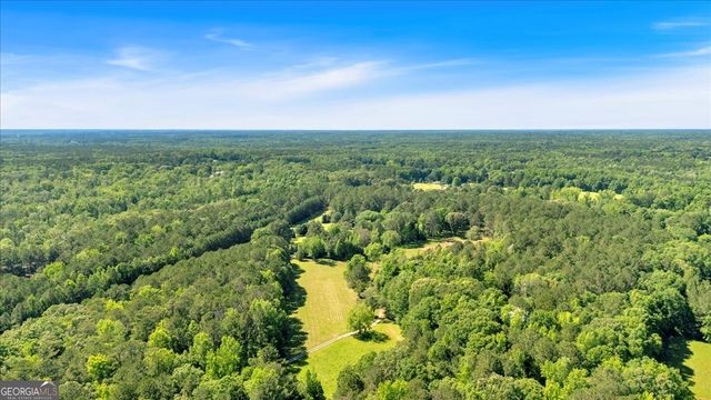 179 Hogan Road, Brooks, GA 30205