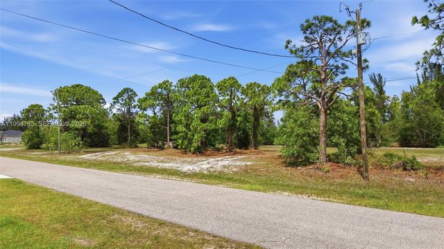 2813 NW 27th ST, Cape Coral, FL 33993