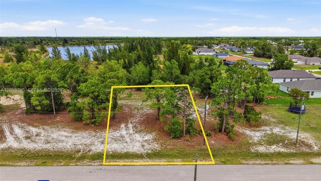 2813 NW 27th ST, Cape Coral, FL 33993