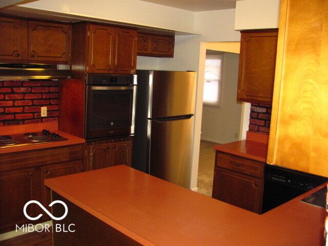 8222 Forsythia Circle, Indianapolis, IN 46219