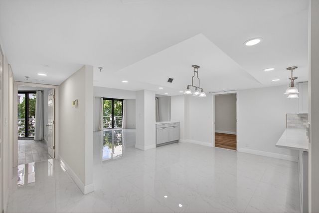 176 Helios Drive 209, Jupiter, FL 33477