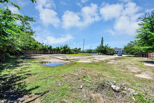 3031 Highway 146, La Porte, TX 77571