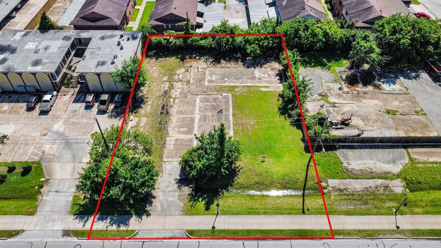 3031 Highway 146, La Porte, TX 77571