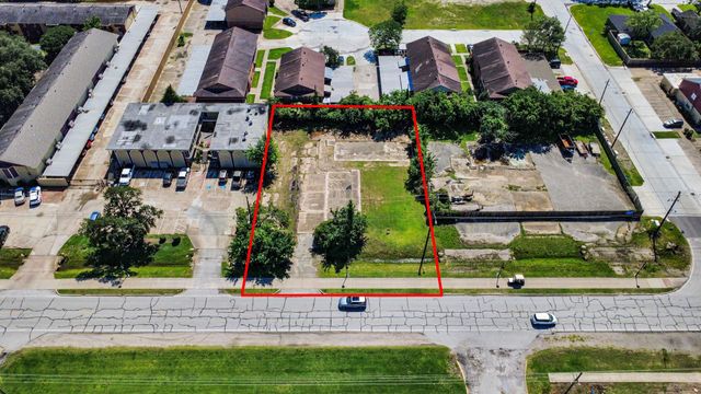 3031 Highway 146, La Porte, TX 77571