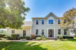 498 NUTHATCH Way, Lindenhurst, IL 60046