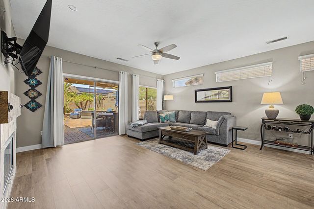 17210 N FIRESTONE Lane, Surprise, AZ 85374