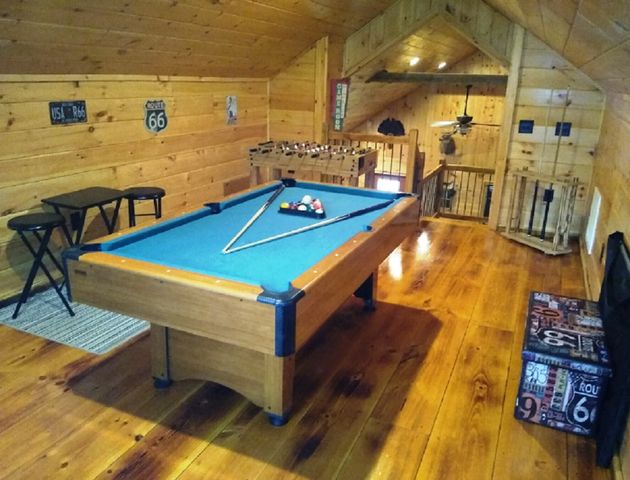 900 Cherokee Oaks Drive, Murphy, NC 28906