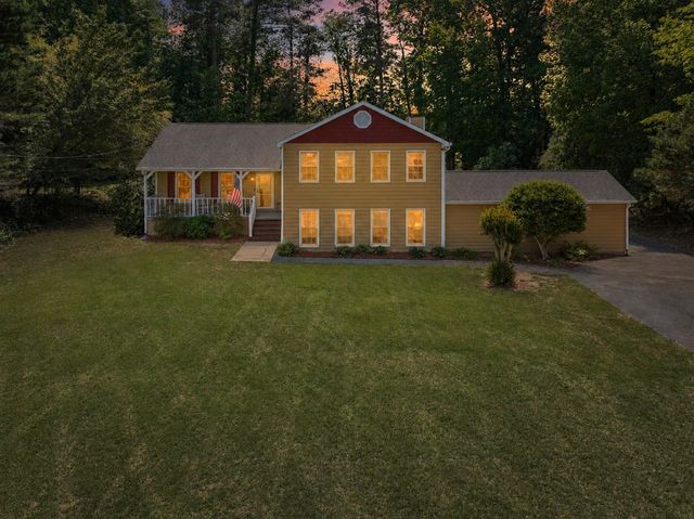 210 Heritage Farm Lane, Fayetteville, GA 30215