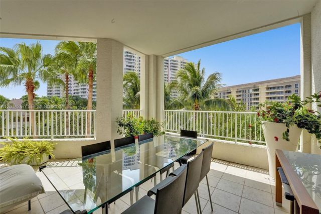 715 Crandon Blvd 406, Key Biscayne, FL 33149
