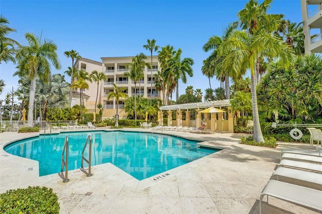715 Crandon Blvd 406, Key Biscayne, FL 33149